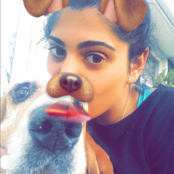 Meet your Posher, Christina - Picture 1 of 1